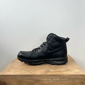 Nike Manoa Waterproof Leather Boots- Like New!